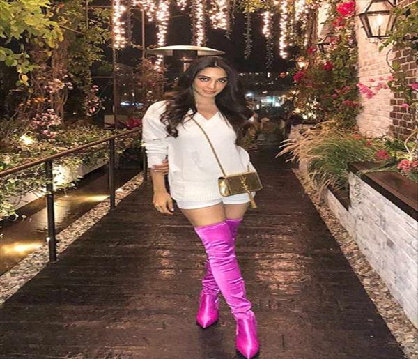 Wear your thigh-high boots like these cool Bollywood stars